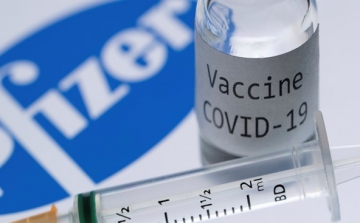 A Pfizer vakcinája már december végén zöld utat kaphat az Európai Uniótól