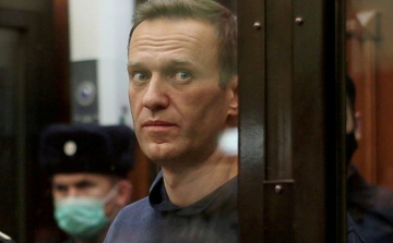 Putyin: Nincs arra garancia, hogy Navalnij túléli a börtönt