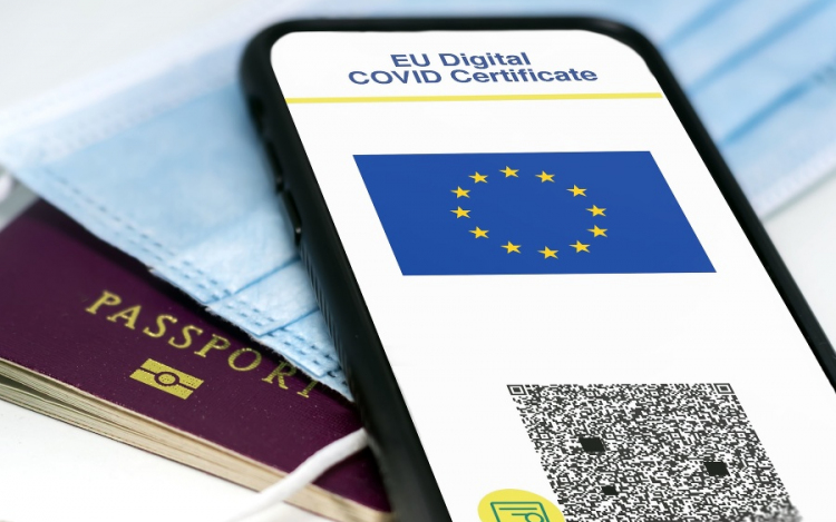 Így szerezhetjük meg a digitális EU-s COVID-igazolványt