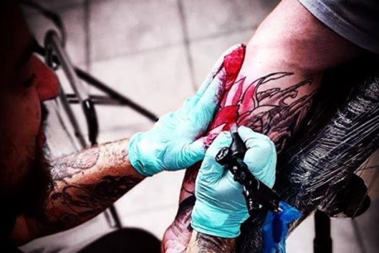 Mészáros Szabolcs: Virágkorát éli a tetoválás 