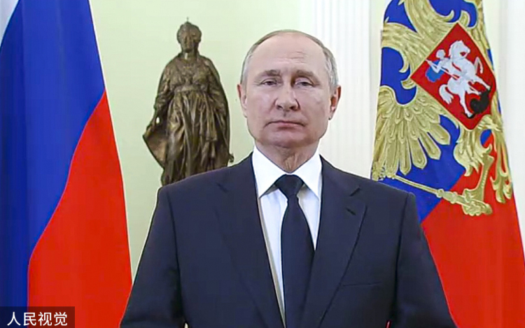 Putyin nőnapi köszöntője: tartalékosokat nem hívunk be