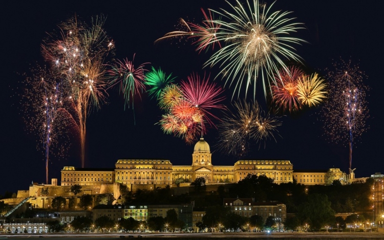 Magyarországon 2020-ban tűzijáték nélkül kerül sor az augusztus 20-ai megemlékezésre