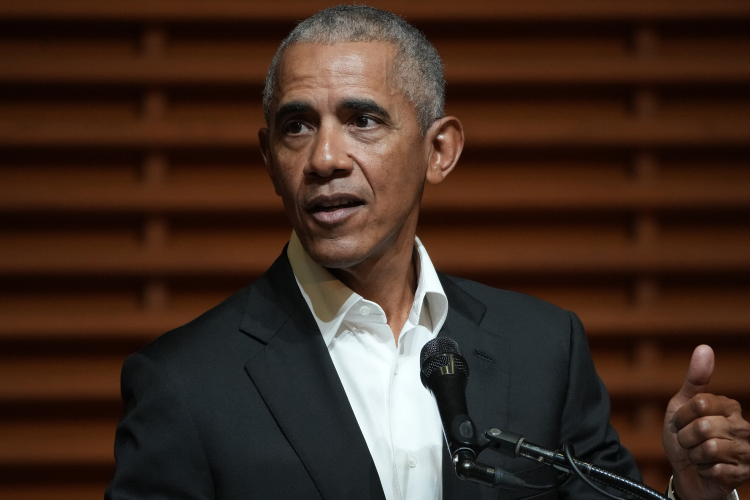 Barack Obama: Szigorúbb felügyeletre van szükség a közösségi médiacégek esetében