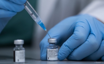 Felmérés: A szlovákok a Pfizer/BioNTech és a Sputnik vakcinájában bíznak a legjobban