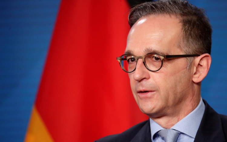 A német külügyminiszter hagyná szórakozni a beoltottakat