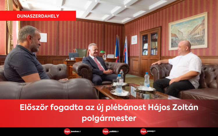 Először fogadta az új plébánost Hájos Zoltán polgármester