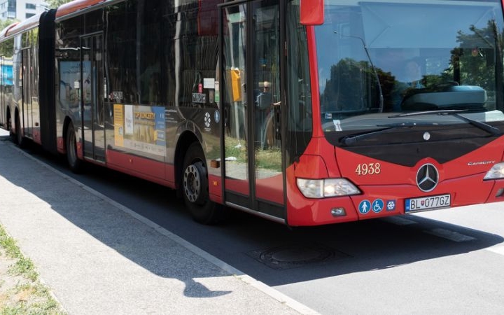 Pozsony: Buszokban is fogják tesztelni a lakosságot