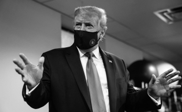 Annyira rossz a járványhelyzet az USA-ban, hogy már Trump is a szájmaszk viselését kéri