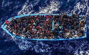 Az EU-ból kiutasított illegális bevándorlók kevesebb mint 40 százaléka tér vissza származási országába