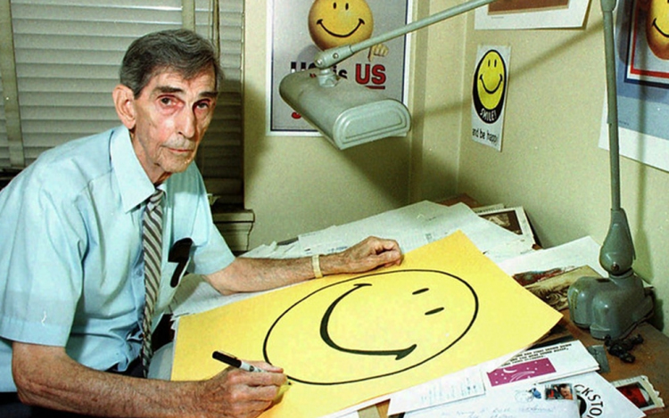 Pozitív hírek: elárverezték az első mosolygós Smileyt