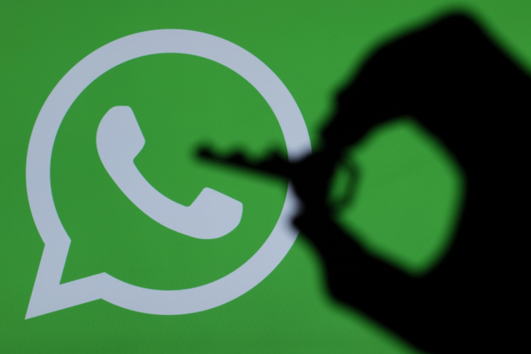 Adatvédelem: GDPR-t szegett a WhatsApp