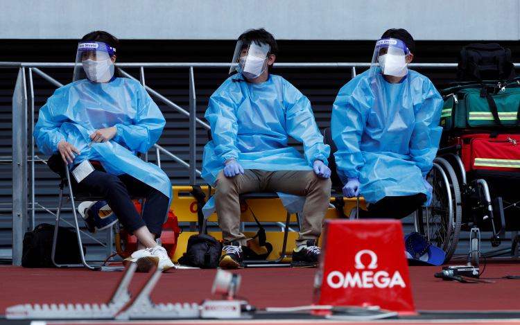 Japán egészségügyi dolgozók az Olimpiai játékok eltörlését sürgetik