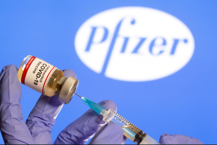 Kína trollhadseregének kereszttüzében a Pfizer vakcinája 
