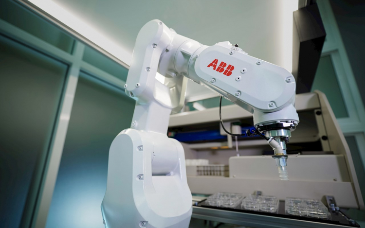 Robotok segíthetik a vakcina kinyerésének maximalizálását 