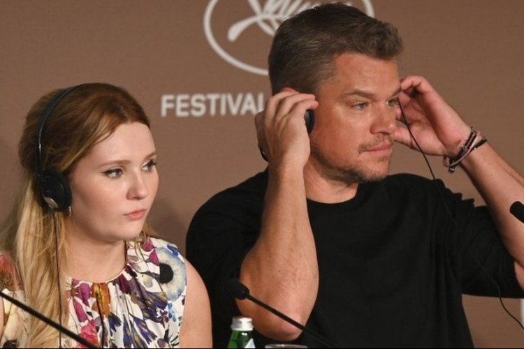 Matt Damonnak lánya magyarázta el, miért sértő b*zizni
