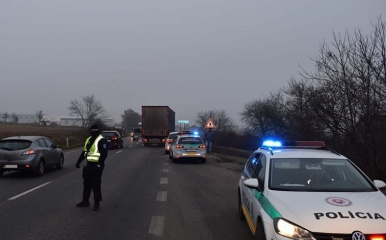 Őrület: A lengyel kamionos 2,44 ezreléket fújt, most bajban van
