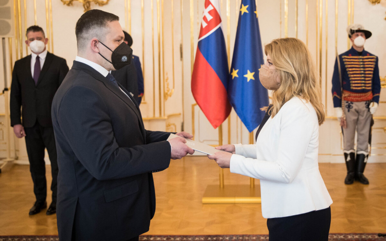 A köztársasági elnök kinevezte Michal Aláčot a SIS élére