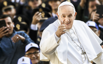 Már az oltatlanok is elmehetnek megnézni a Pápát