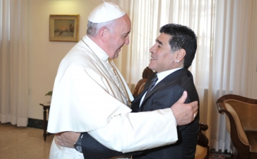 A Pápa kedves szavakkal emlékezett meg Diego Maradonáról