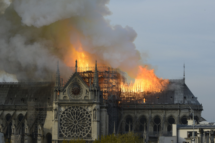 Pontosan három éve annak, hogy leégett a párizsi Notre-Dame