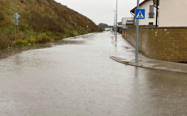 Pozsony megyét is elérte az áradás, utcák és kerékpárutak víz alatt