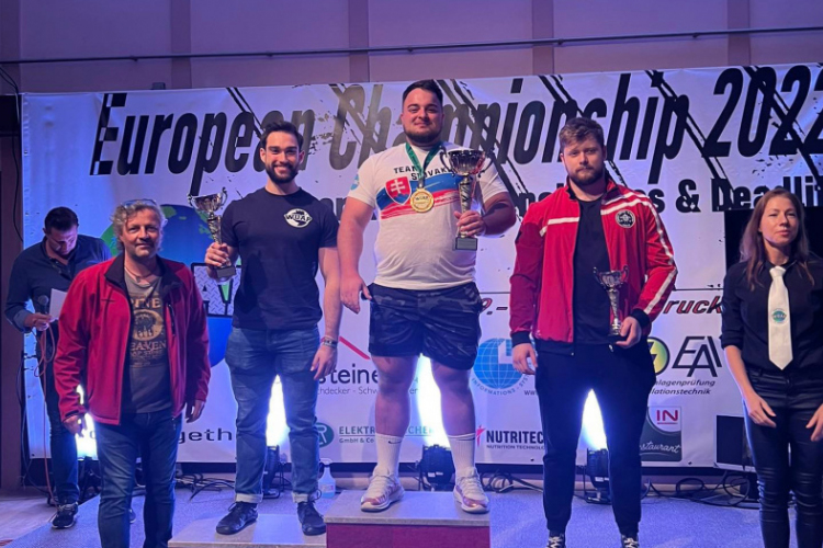 Erőemelés: Uváček Patrik világrekordja és Európa-bajnoki címe