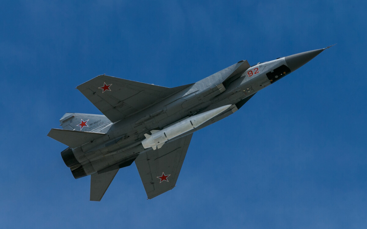 Öngyilkos drónokkal és hiperszonikus rakétákkal pusztítanak az oroszok