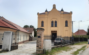 Somorja: Emléktáblát helyeznek el az egykori zsinagóga falán