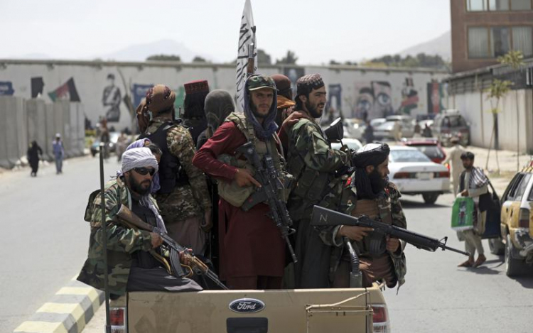 Egy ugrás a múltba…- véleménycikk az afganisztáni hatalomátvételről