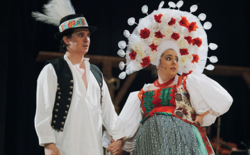 Meghívó • A Kassai Thália Színház “Parasztopera” című darabja Komáromban