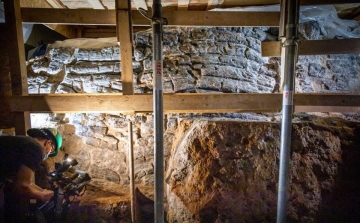 Eltolódnak a Pozsonyi vár felújítási munkálatai