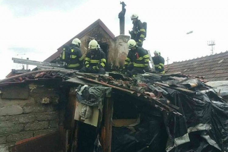 Tűz ütött ki egy kislévárdi családi házban