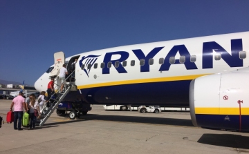 Hatalmas pofont kapott a Ryanair a koronavírustól