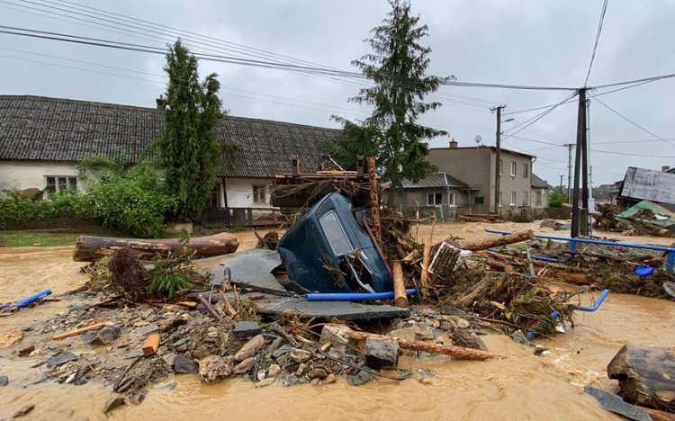 Nyolcra emelkedett Csehországban a hétvégi árvizek áldozatainak száma